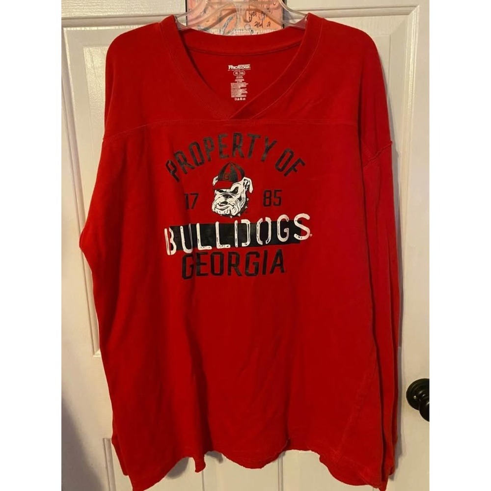 Pro Edge Georgia Bulldogs Mens XL Red Long Sleeve V-Neck Graphic Shirt NCAA Fan
